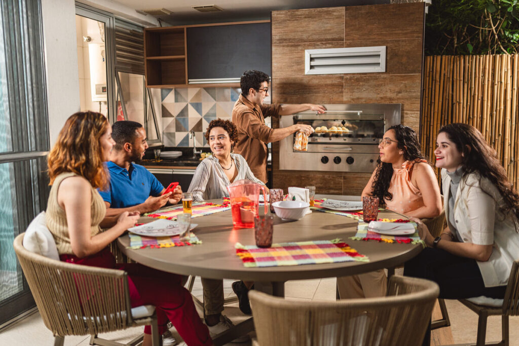 Living in Burns Park: A Warm Neighborhood Heartbeat in the Middle of Ann Arbor